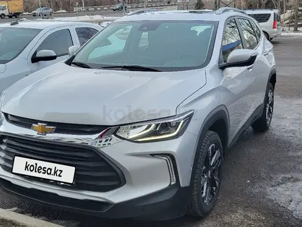 Chevrolet Tracker 2023 года за 9 500 000 тг. в Усть-Каменогорск – фото 2