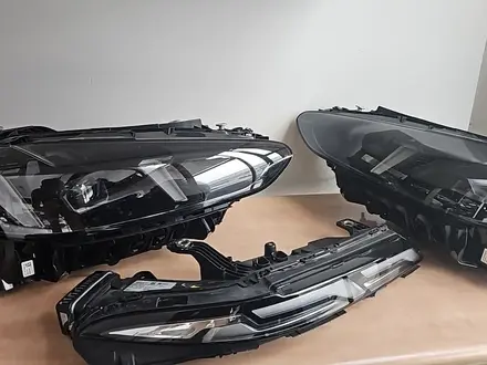 Передние фары BMW 4 Series G22 LCI LED Shadow Line за 1 000 тг. в Алматы