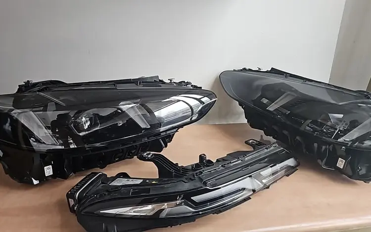 Передние фары BMW 4 Series G22 LCI LED Shadow Line за 1 000 тг. в Алматы