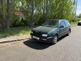 Volkswagen Golf 1997 годаүшін1 100 000 тг. в Астана