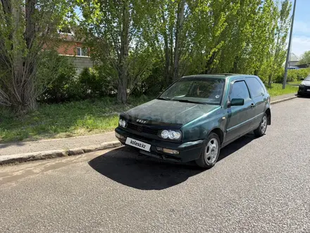 Volkswagen Golf 1997 года за 1 100 000 тг. в Астана