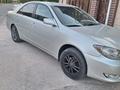 Toyota Camry 2005 года за 4 400 000 тг. в Шымкент – фото 2