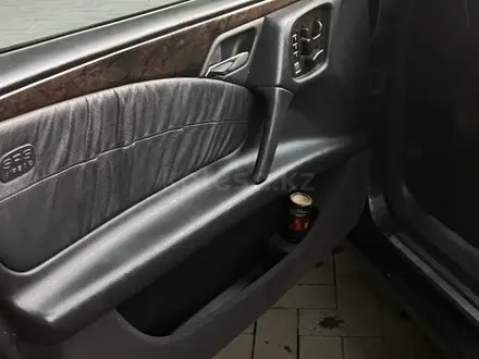 Mercedes-Benz E 320 1998 года за 5 000 000 тг. в Алматы – фото 7