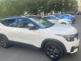 Kia Seltos 2022 года за 9 700 000 тг. в Астана – фото 2