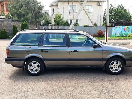 Volkswagen Passat 1992 годаүшін1 950 000 тг. в Алматы – фото 4