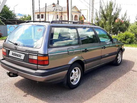 Volkswagen Passat 1992 годаүшін1 950 000 тг. в Алматы – фото 5