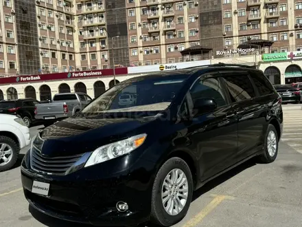 Toyota Sienna 2015 года за 16 000 000 тг. в Актау – фото 5