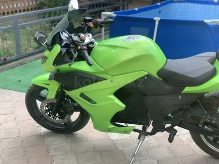 Kawasaki  Ninja 300 2021 года за 900 000 тг. в Алматы – фото 7