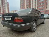 Mercedes-Benz E 220 1994 года за 2 500 000 тг. в Астана – фото 5