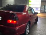 Mercedes-Benz C 240 1997 года за 1 500 000 тг. в Астана – фото 5