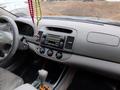 Toyota Camry 2002 годаүшін4 000 000 тг. в Астана – фото 18