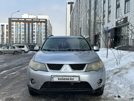 Mitsubishi Outlander 2007 года за 5 800 000 тг. в Астана – фото 2