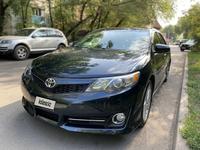 Toyota Camry 2013 годаfor8 900 000 тг. в Алматы