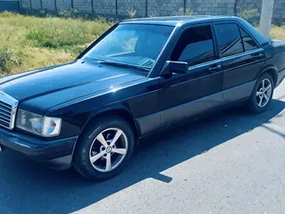 Mercedes-Benz 190
