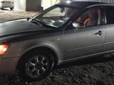 Hyundai Sonata 2006 года за 3 000 000 тг. в Семей – фото 2