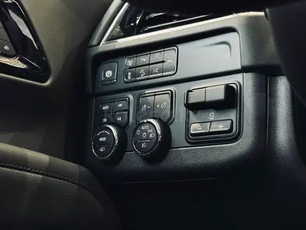 Chevrolet Tahoe High Country 2026 года за 51 990 000 тг. в Костанай – фото 9