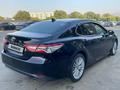 Toyota Camry 2019 года за 9 960 000 тг. в Алматы – фото 4