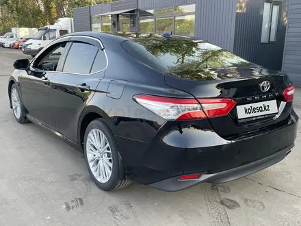 Toyota Camry 2019 года за 9 960 000 тг. в Алматы – фото 6
