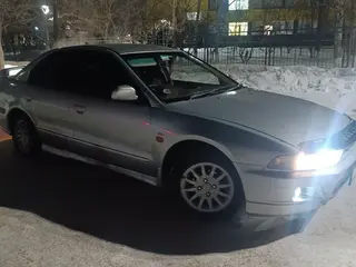 Mitsubishi Galant