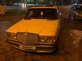 Mercedes-Benz E 200 1982 годаүшін450 000 тг. в Кызылорда