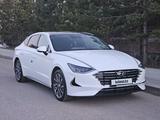 Hyundai Sonata 2023 годаүшін14 300 000 тг. в Астана