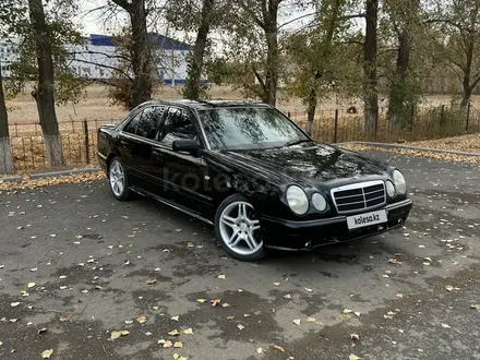 Mercedes-Benz E 200 1999 года за 3 500 000 тг. в Уральск