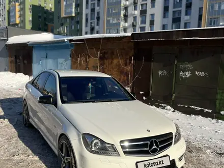 Mercedes-Benz C 200 2011 года за 6 500 000 тг. в Астана – фото 3