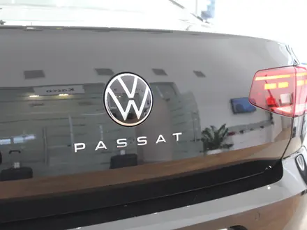Volkswagen Passat Business 2.0 TSI 2022 года за 16 200 000 тг. в Атырау – фото 29