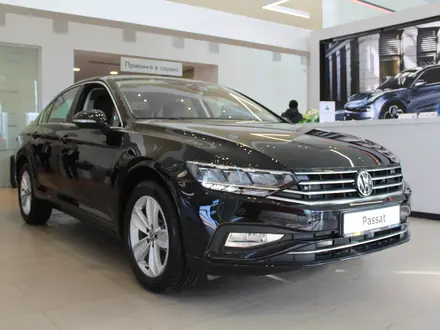 Volkswagen Passat Business 2.0 TSI 2022 года за 16 200 000 тг. в Атырау – фото 3