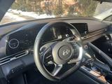 Hyundai Elantra 2023 годаfor9 500 000 тг. в Петропавловск – фото 2