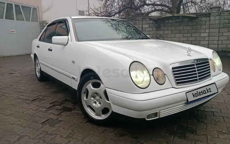 Mercedes-Benz E 320 1998 годаfor4 800 000 тг. в Алматы