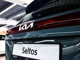 Kia Seltos Luxe 2WD 2024 годаfor12 790 000 тг. в Усть-Каменогорск – фото 5