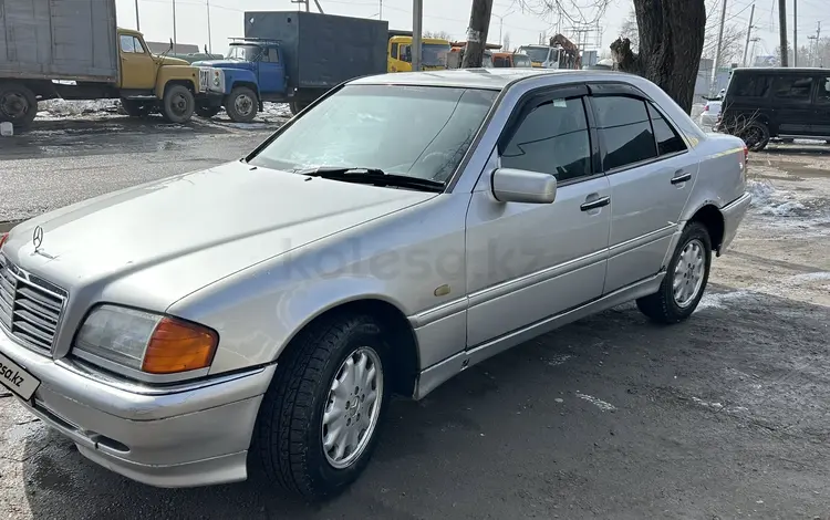 Mercedes-Benz C 180 1997 года за 1 800 000 тг. в Алматы