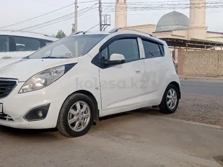 Chevrolet Spark 2017 года за 3 000 000 тг. в Арысь