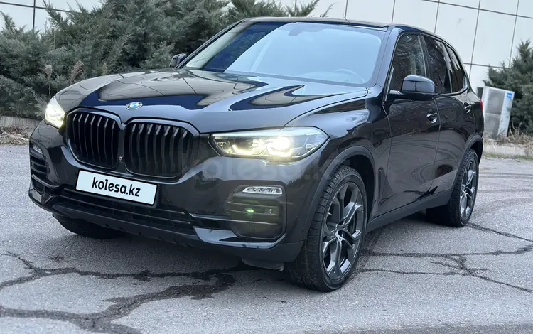 BMW X5 2018 года за 29 500 000 тг. в Шымкент