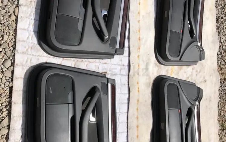 Дверные карты обшивка на Audi A8 D3 за 70 000 тг. в Шымкент