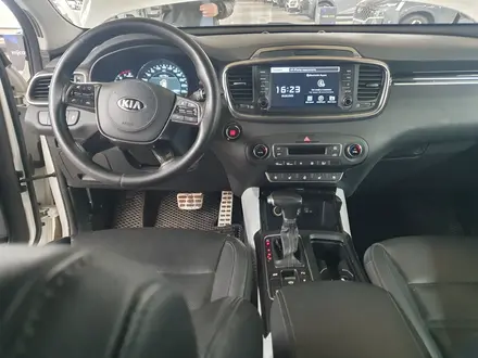 Kia Sorento 2019 года за 15 700 000 тг. в Алматы – фото 16