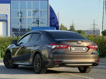 Toyota Camry 2023 года за 14 500 000 тг. в Кокшетау – фото 5