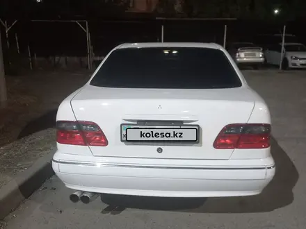 Mercedes-Benz E 280 1999 года за 3 800 000 тг. в Алматы – фото 3