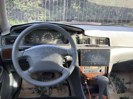 Toyota Camry 2000 года за 4 111 114 тг. в Алматы – фото 13
