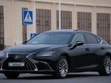 Lexus ES 250 2022 года за 29 500 000 тг. в Алматы – фото 3