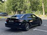 Toyota Camry 2023 года за 18 700 000 тг. в Караганда – фото 5