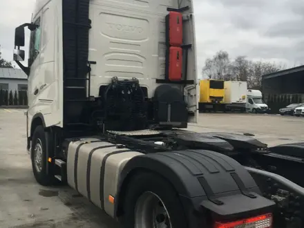 Volvo  FH 2017 года за 24 999 000 тг. в Шымкент – фото 3