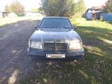 Mercedes-Benz E 200 1995 года за 1 400 000 тг. в Алтай – фото 4