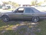 Mercedes-Benz E 200 1995 года за 1 400 000 тг. в Алтай – фото 5