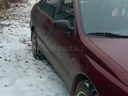 Toyota Carina E 1996 года за 2 200 000 тг. в Усть-Каменогорск – фото 2