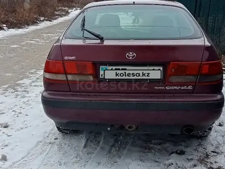 Toyota Carina E 1996 года за 2 200 000 тг. в Усть-Каменогорск