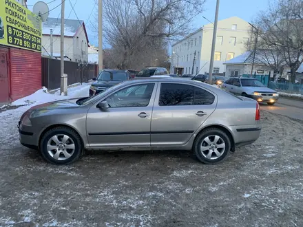 Skoda Octavia 2008 года за 1 800 000 тг. в Актобе – фото 3