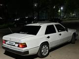 Mercedes-Benz E 230 1992 года за 1 500 000 тг. в Алматы – фото 2