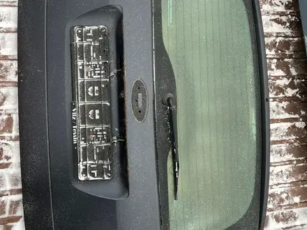 Ford Focus крышка багажника за 1 777 тг. в Актобе